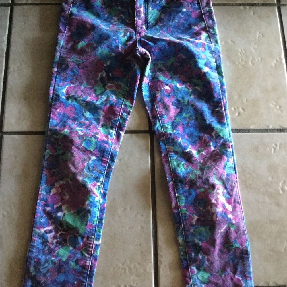 A flower pants